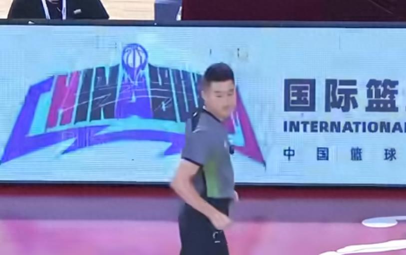 处分篮球员教练规则是什么_篮球教练员处分规则_篮球教练犯规判罚