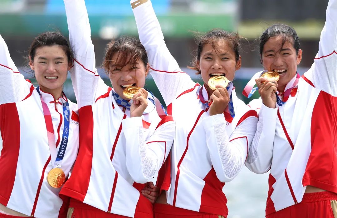 广州举重队_广州举重冠军女孩_广州钟村举重冠军