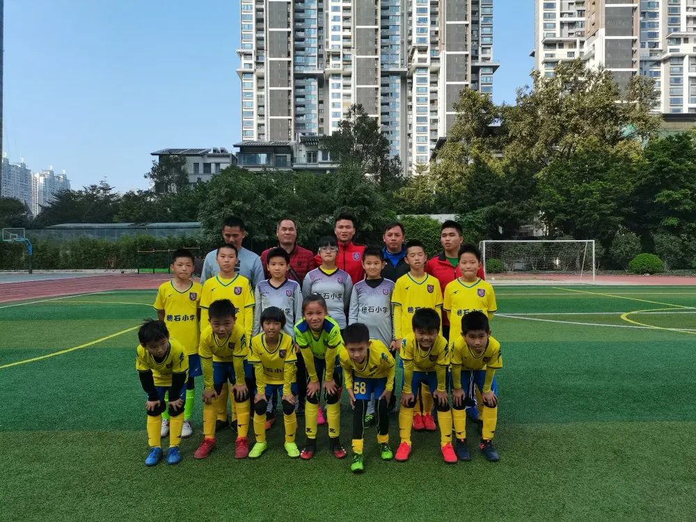 番禺北片中小学足球联赛_番禺北城小学足球冠军2020_广州番禺北城小学怎么样