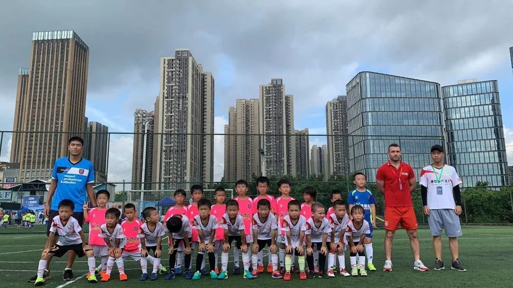 番禺北城小学足球冠军2020_番禺北片中小学足球联赛_广州番禺北城小学怎么样
