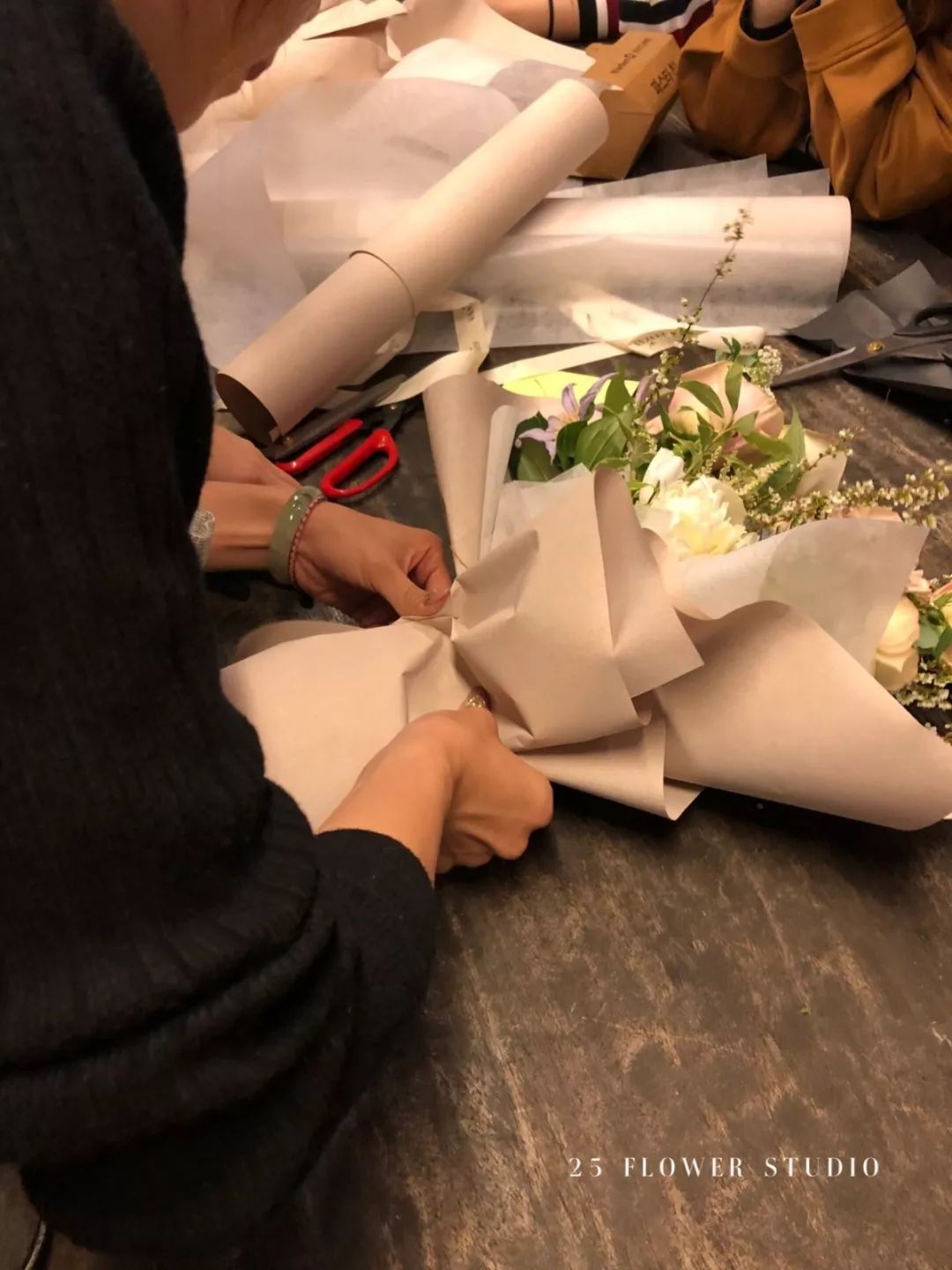 家庭日常插花图片简单_日常插画手绘_日常插花图片简单家庭版大全