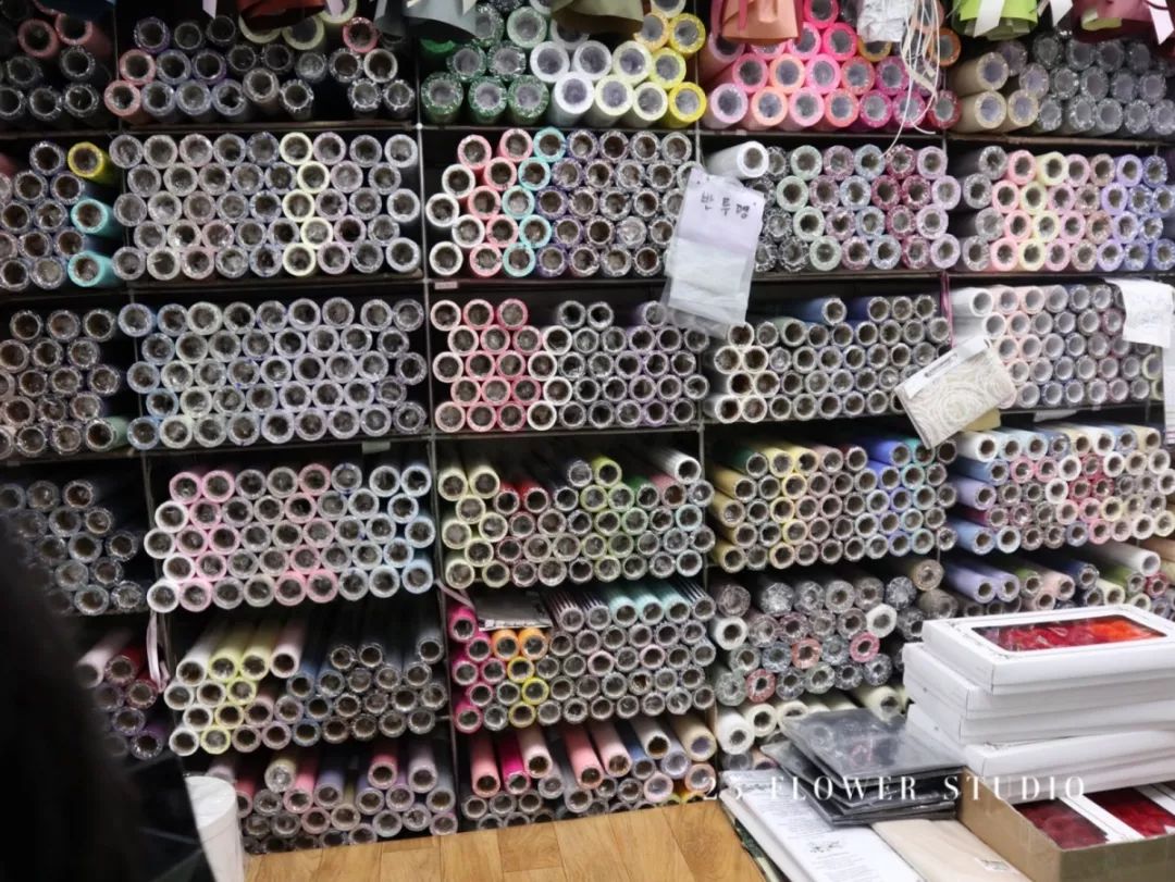 日常插花图片简单家庭版大全_家庭日常插花图片简单_日常插画手绘
