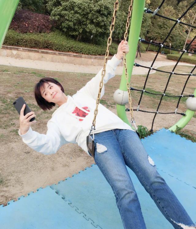 有一个健身短发的女的电影_短发艺人_短发爱健身的明星