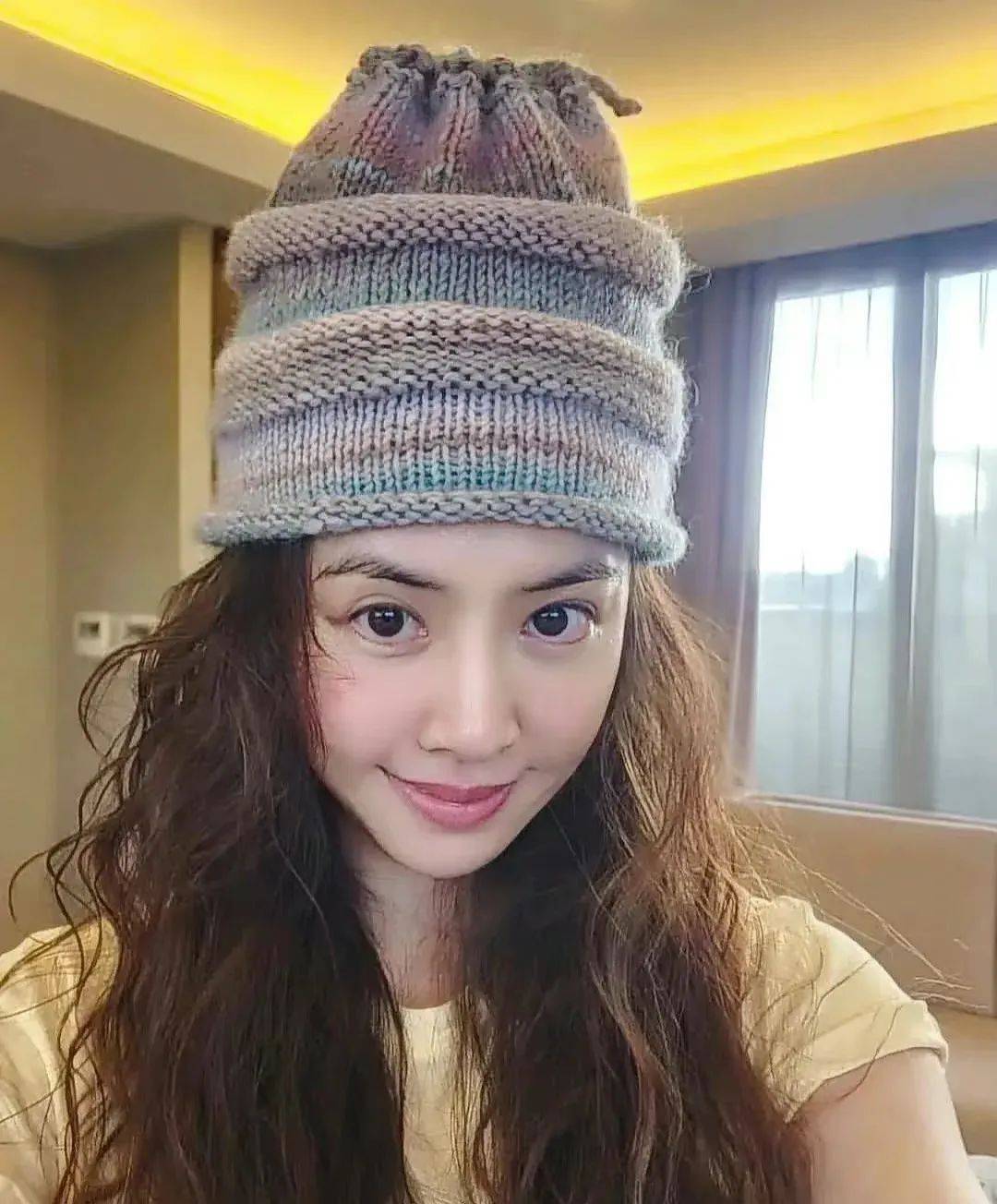 有一个健身短发的女的电影_短发干练明星_短发爱健身的明星