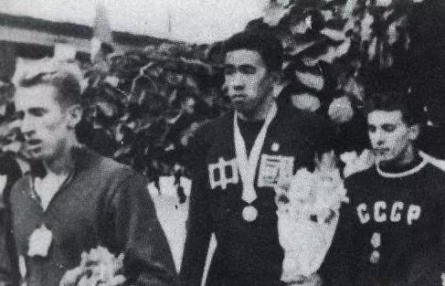 游泳东北冠军中国选手是谁_北方游泳冠军_中国东北游泳冠军